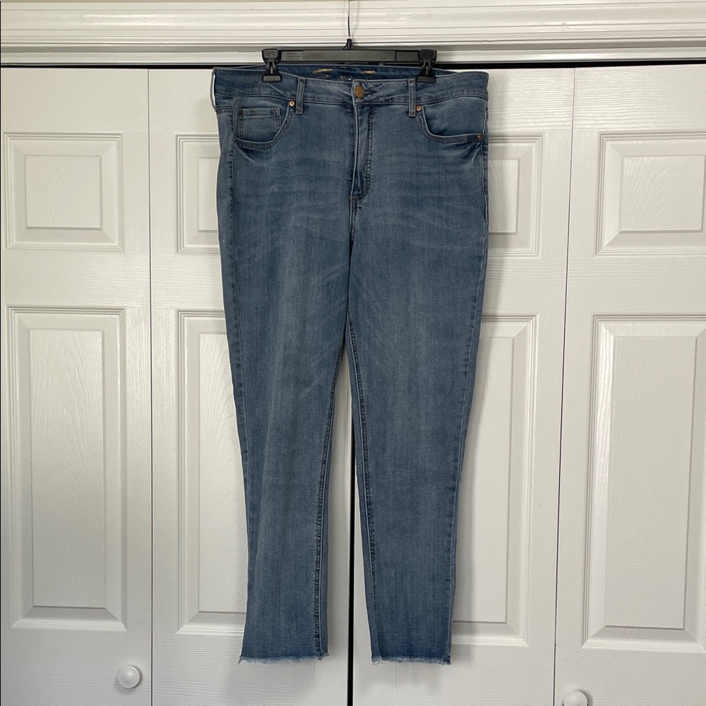 Seven 7 Jeans Womens 16 Blue Straight Leg Raw Hem Medium Wash Stretch Mid Rise